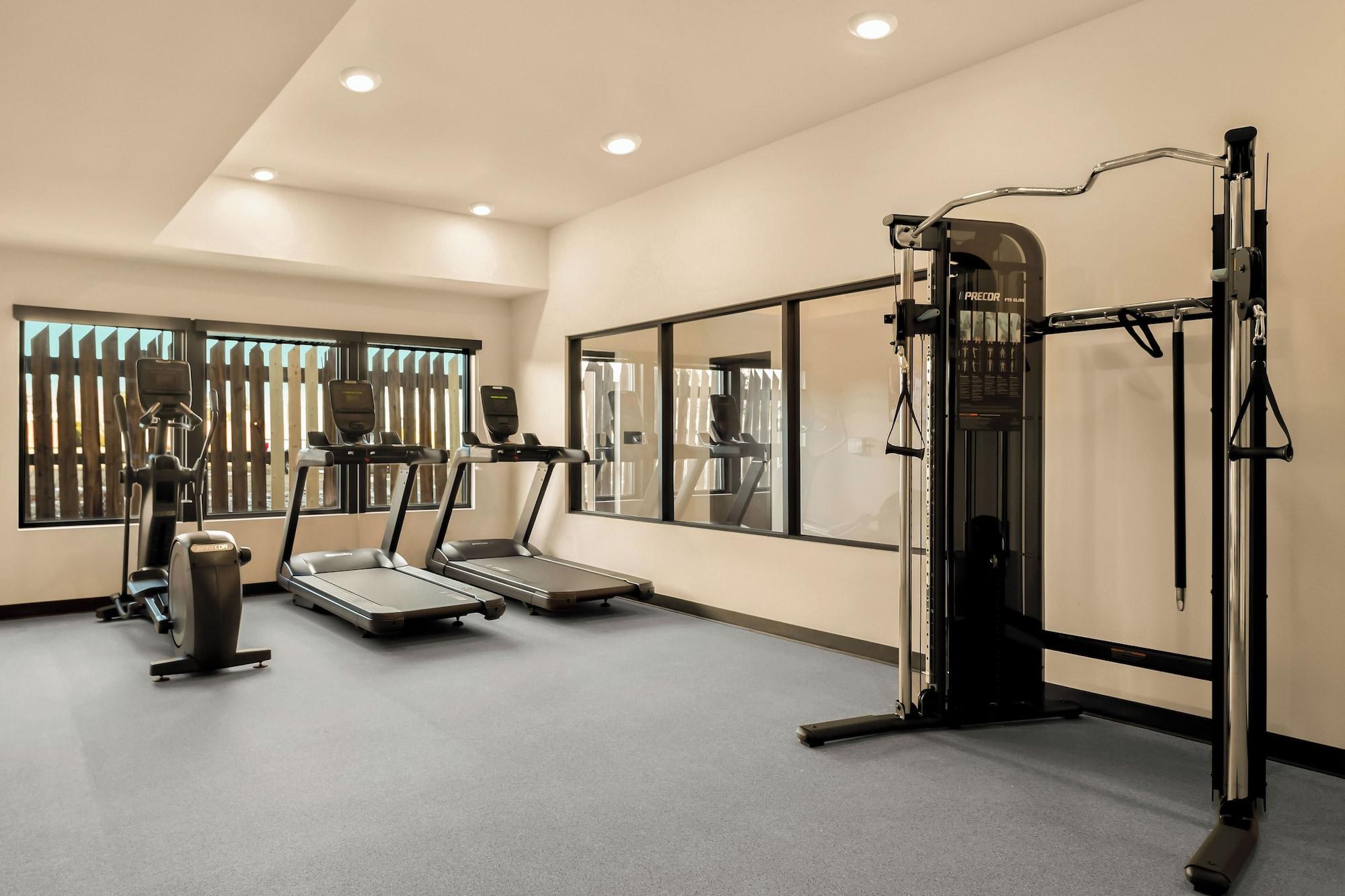 Gimnasio LivAway Suites- Missoula
