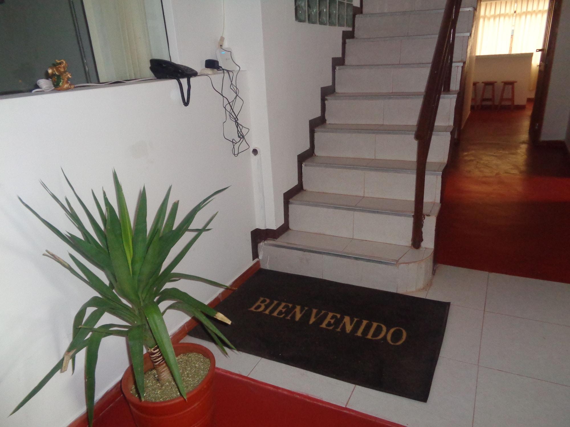 Varios Hostal y Apartamentos Guest Home