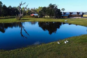 Alojamiento - Wedding venue Resort with WiFi and AC in charming East Palatka