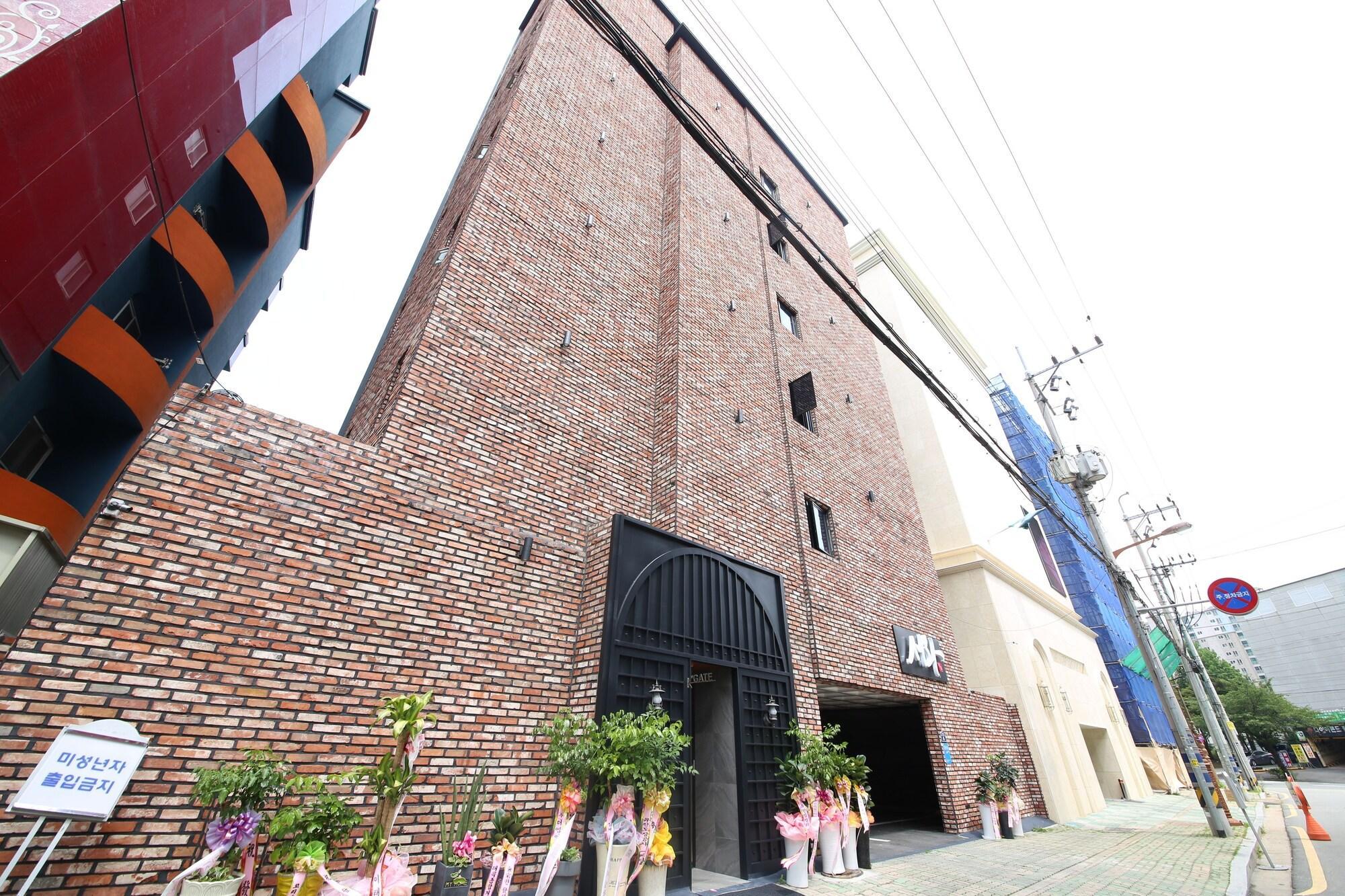 Vista Exterior Seowa Hotel