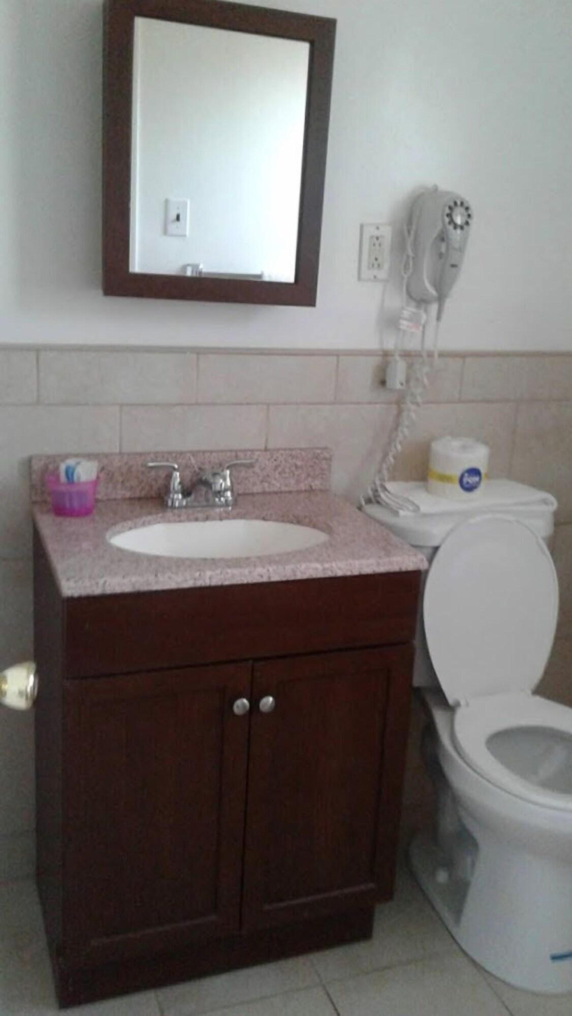 Equipamiento de Habitación Motel Plaza