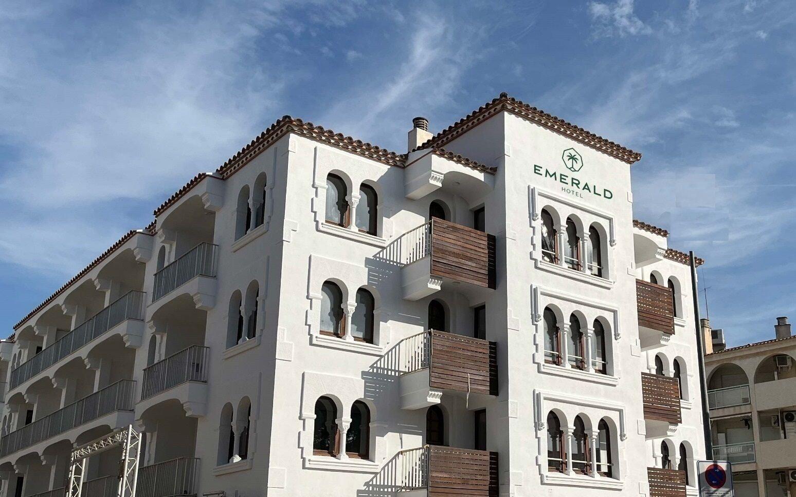Varios EMERALD SUN HOTEL
