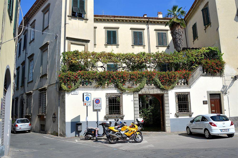 Varios Dimora dei Guelfi