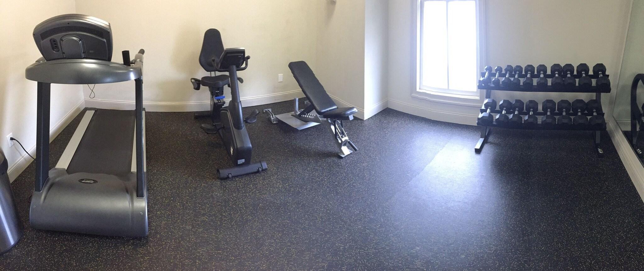 Gimnasio White House Hotel