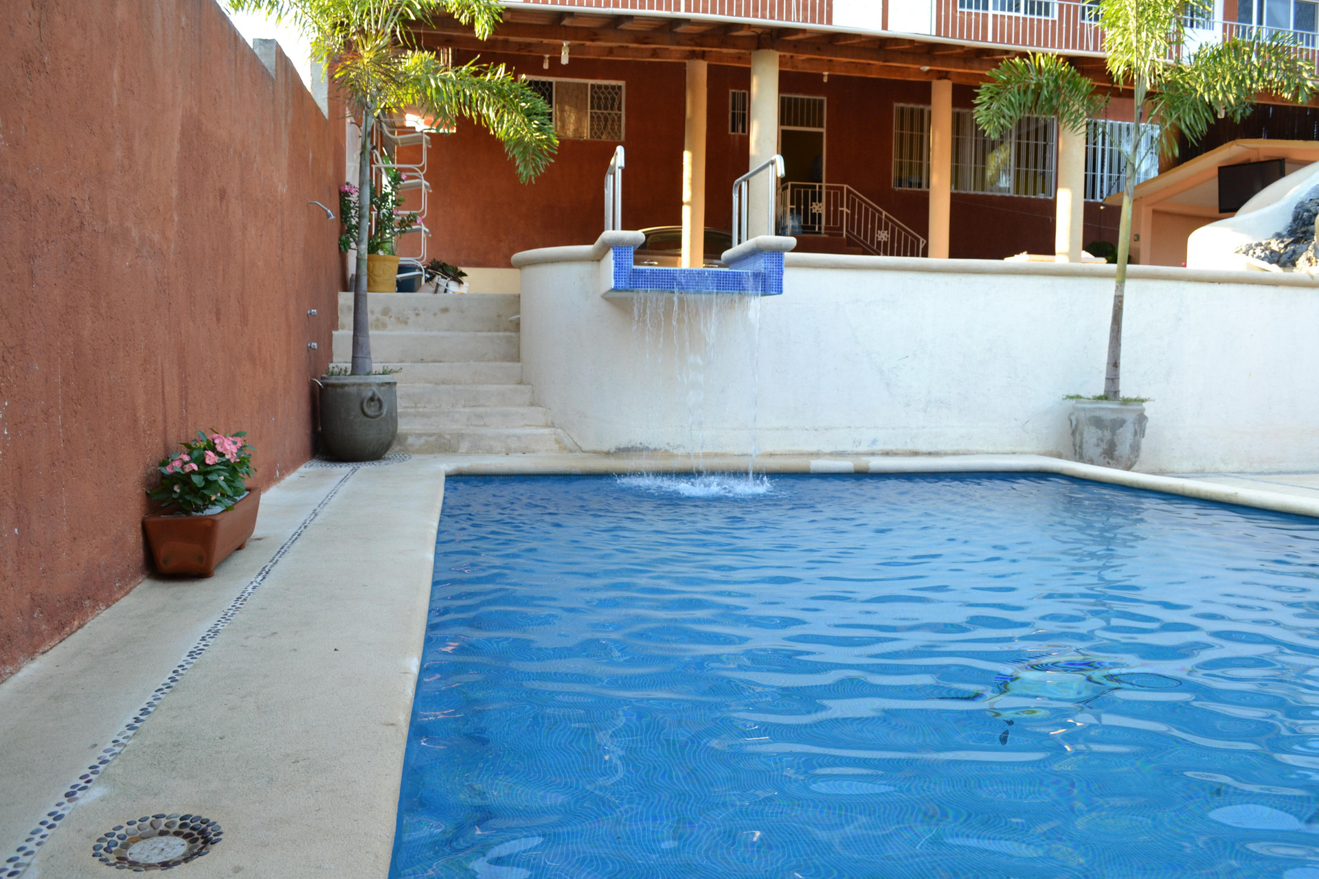 Vista Piscina Hotel Casa Longino's