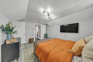 Alquiler Vacacional - Charming 2-bedroom duplex apt with WiFi, AC in peaceful Oak Park Sacramento