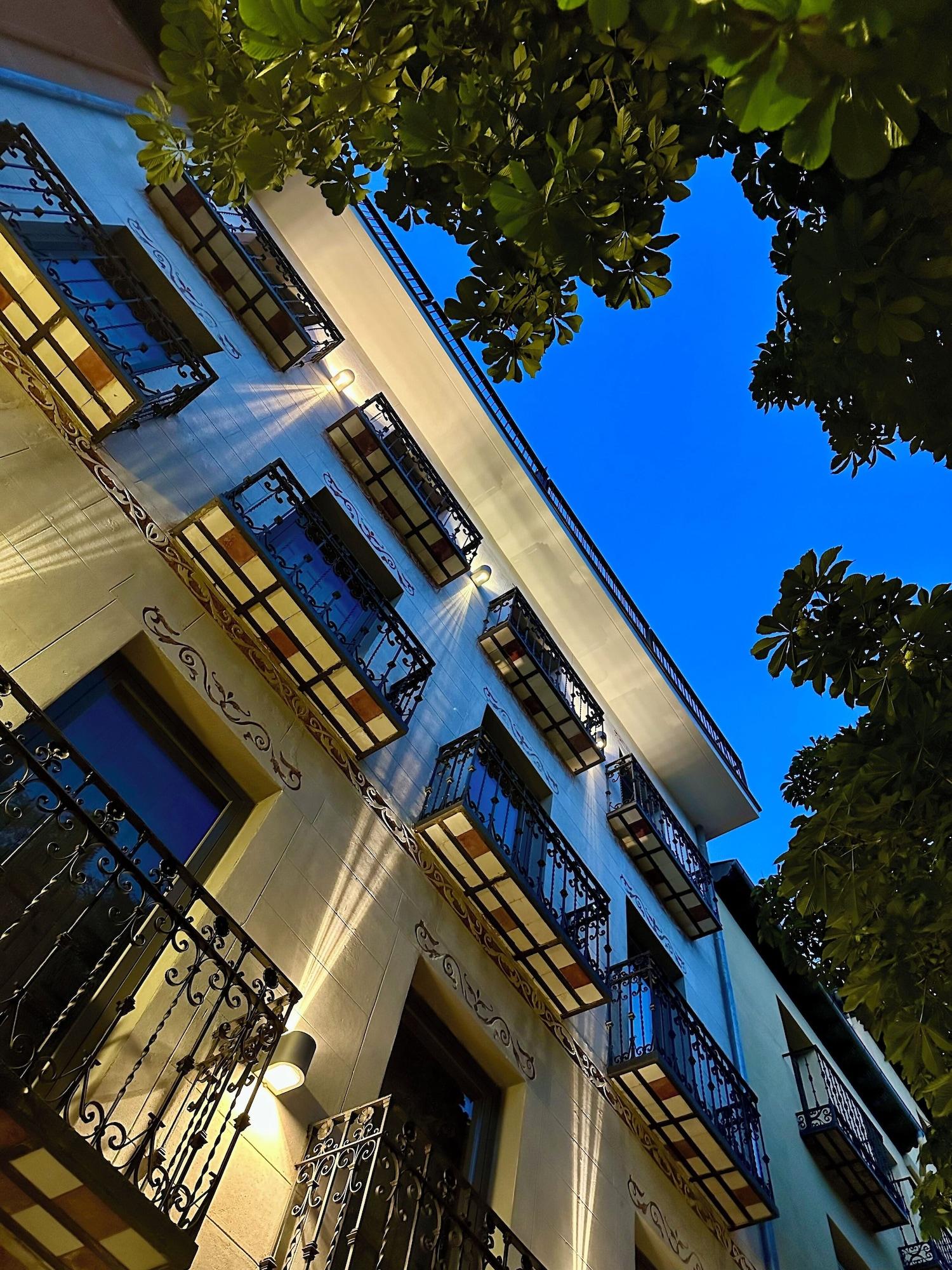 Vista Exterior San Lorenzo Suites