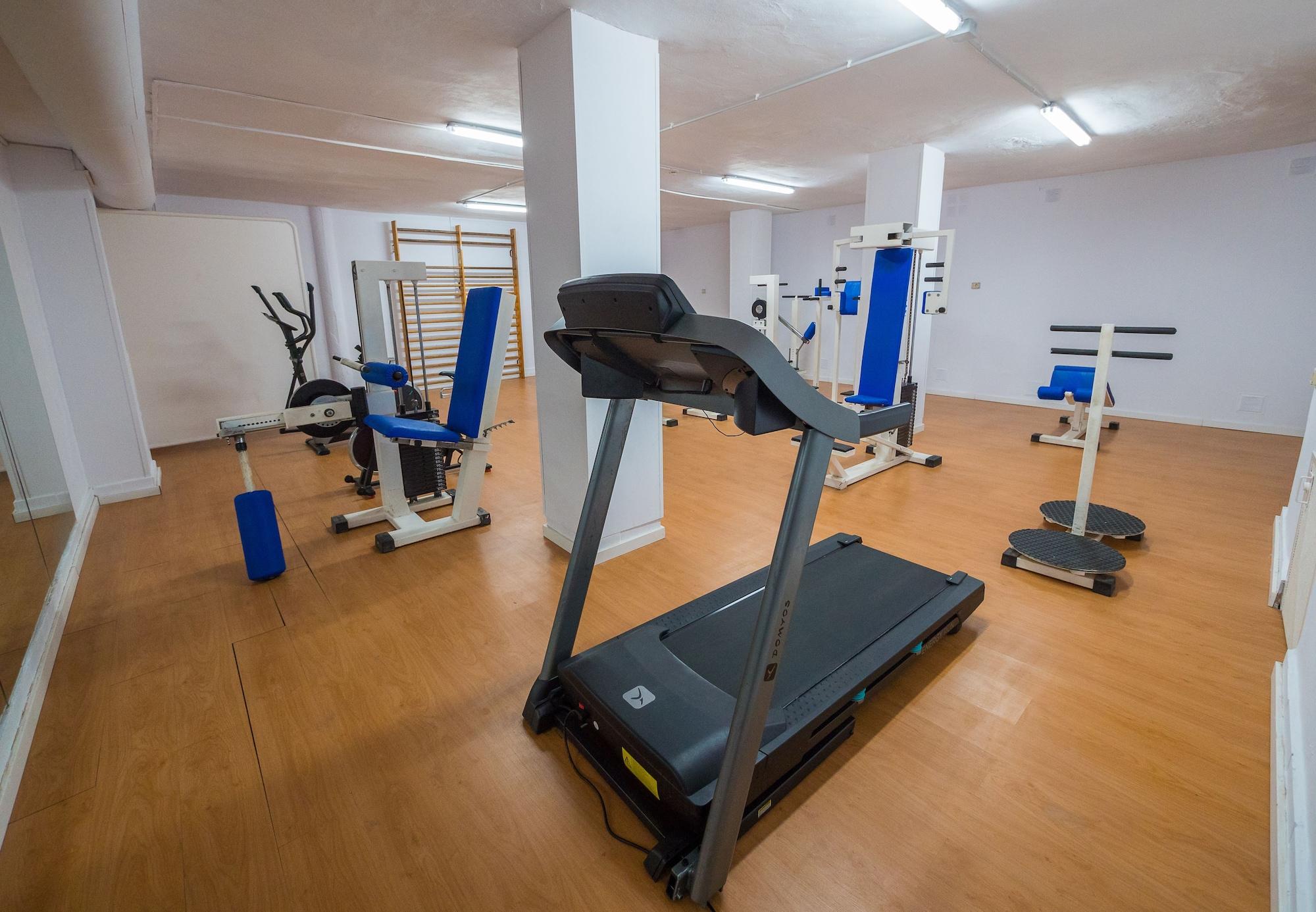 Gimnasio Checkin Bungalows Atlantida