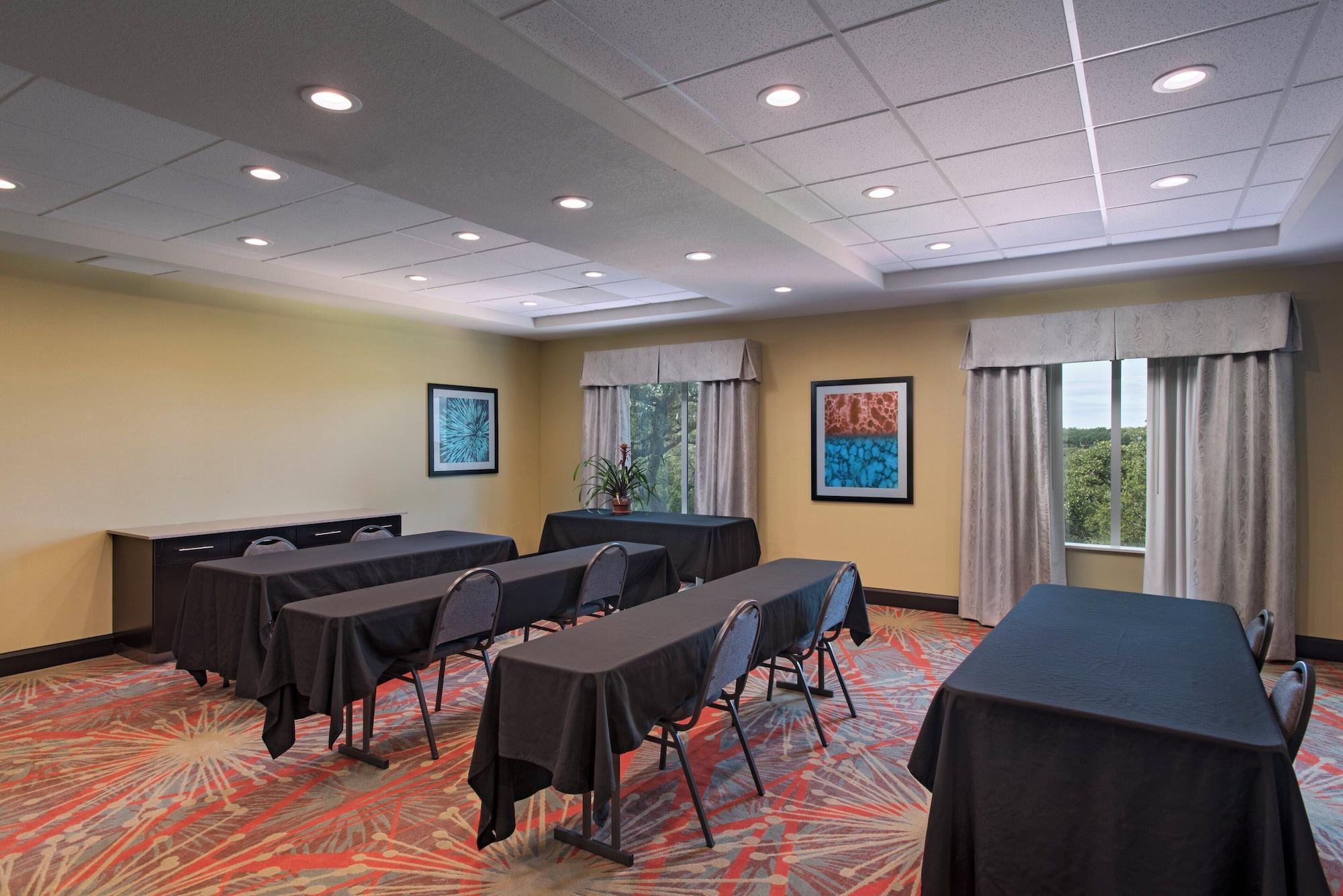 Sala de Reuniones Holiday Inn Express & Suites Austin NW - Four Points by IHG