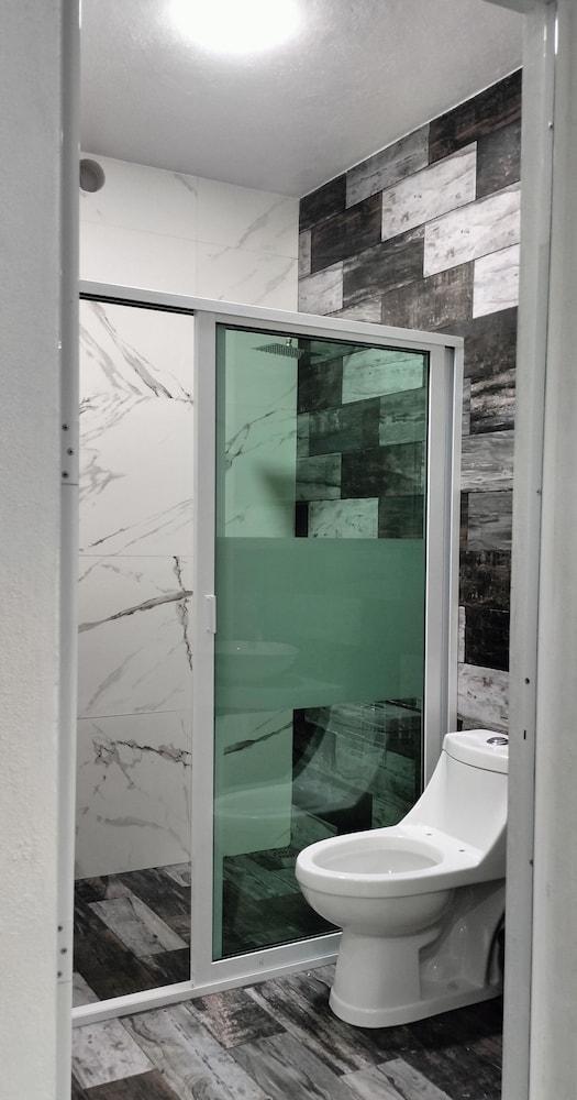 Equipamiento de Habitación Habitaciones Cruz Conde