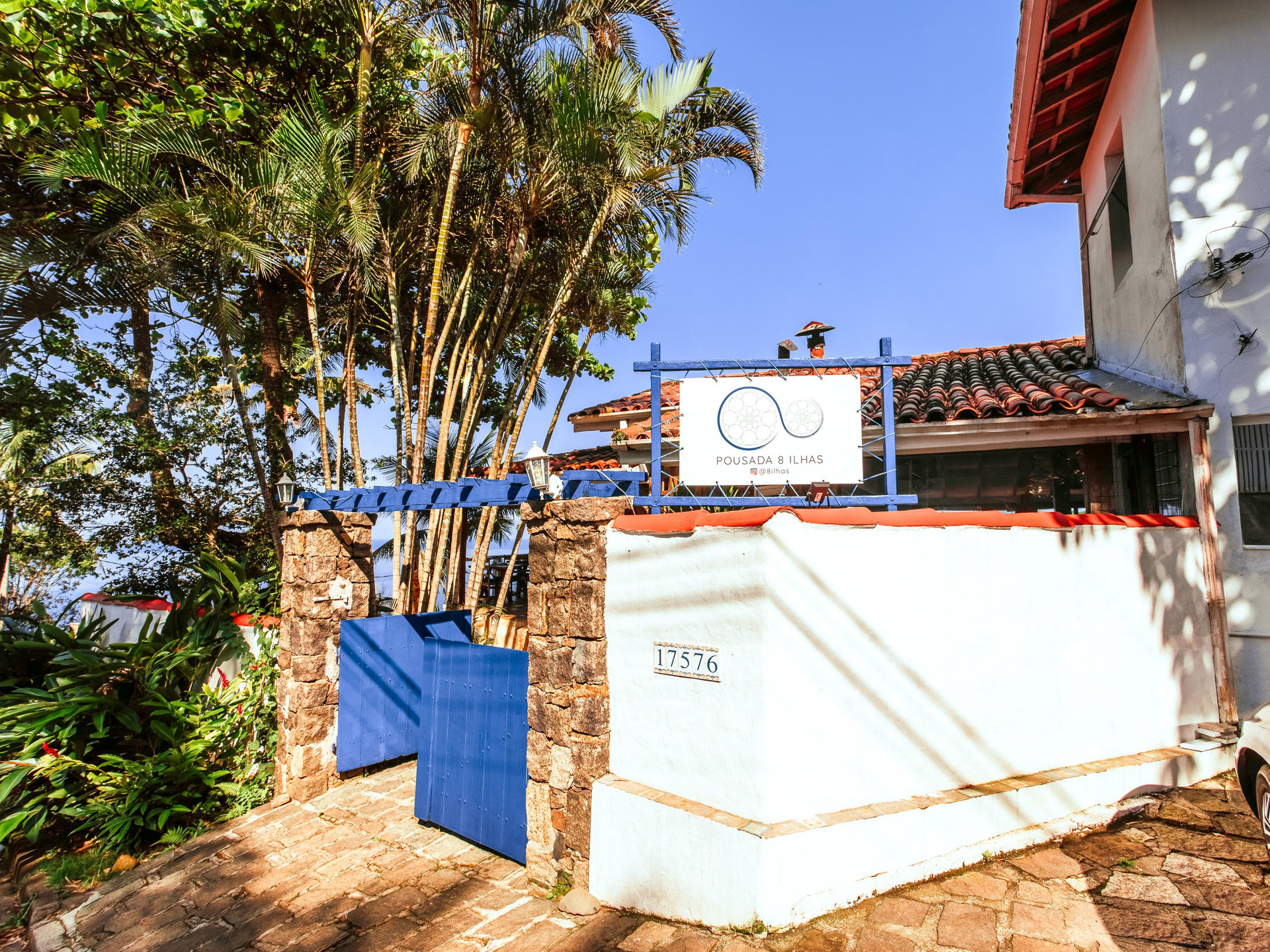 Vista Exterior Velinn Pousada 8 Ilhas