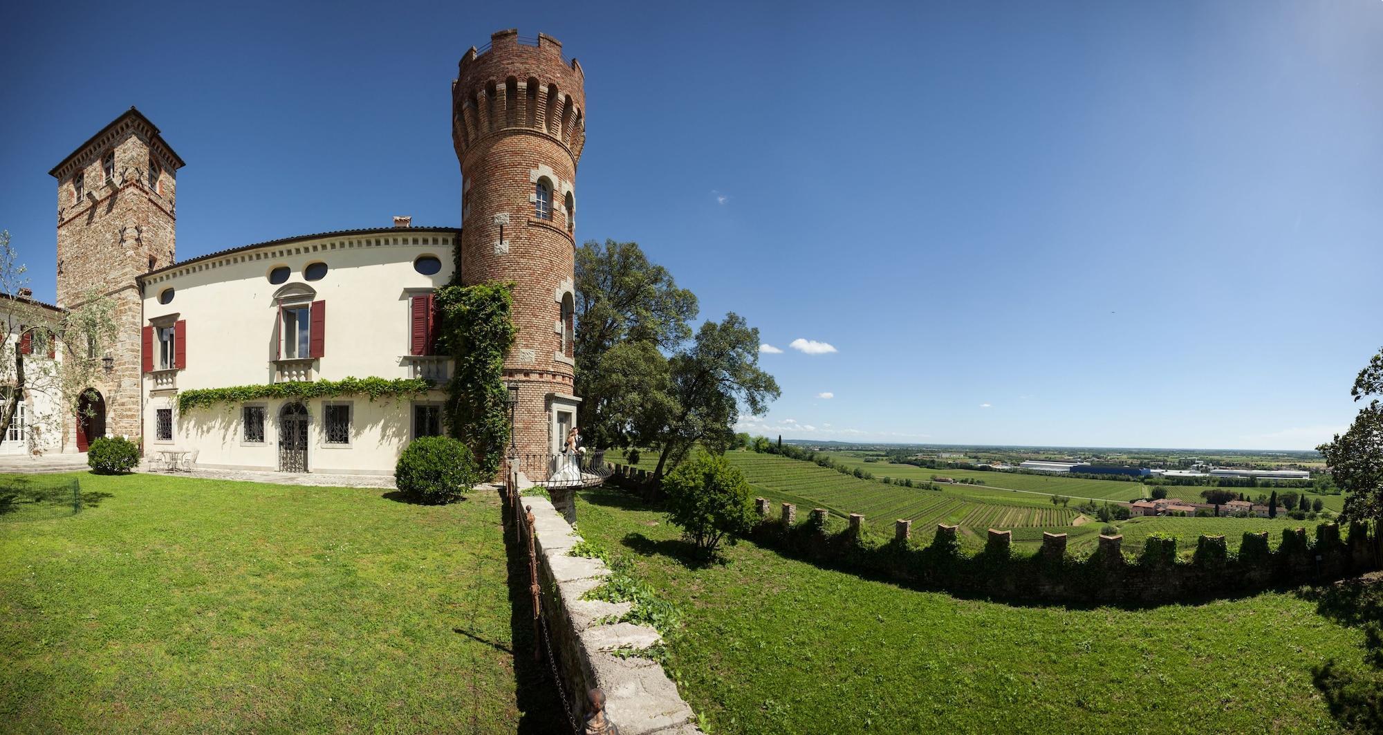 Vista Exterior Castello di Buttrio