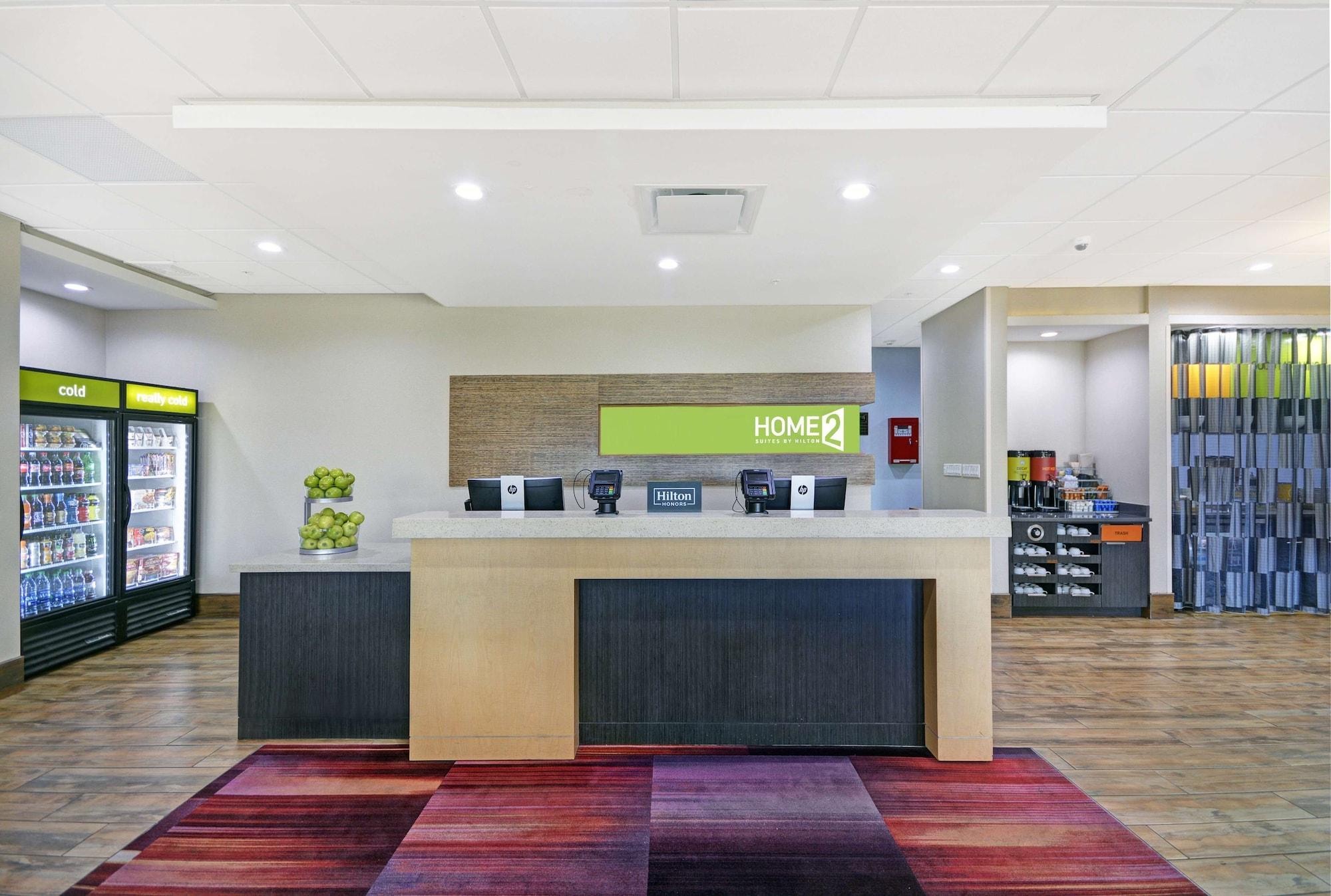 Vista Lobby Home2 Suites by Hilton Dallas DeSoto