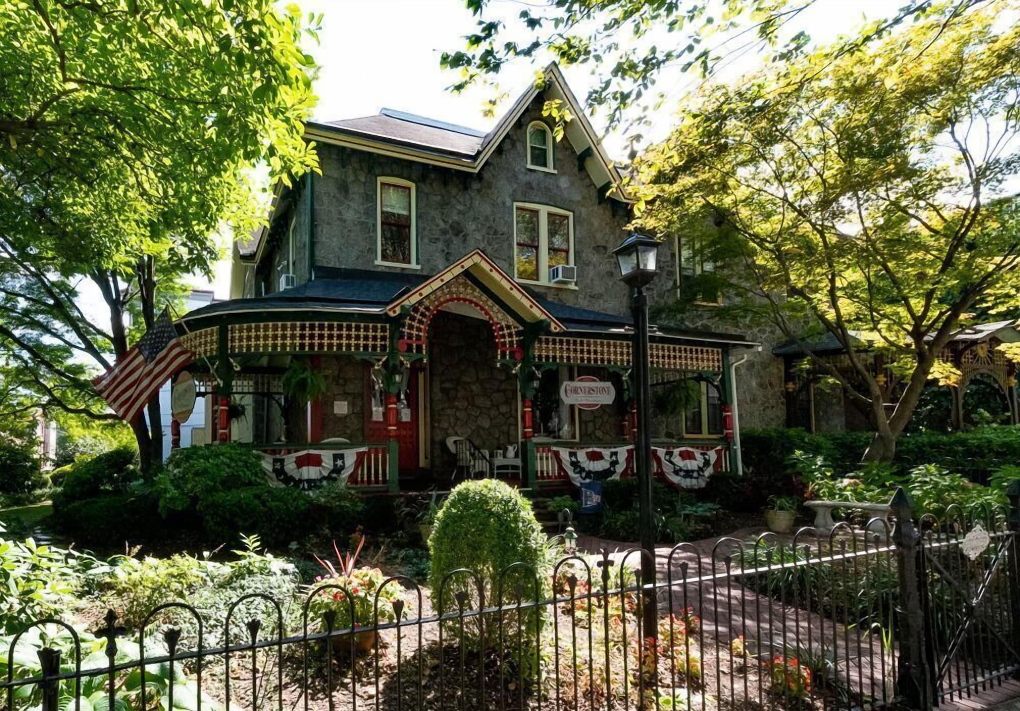 Vista Exterior Cornerstone Bed and Breakfast