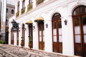 Alojamiento - Johnscher by SJ - San Juan Curitiba