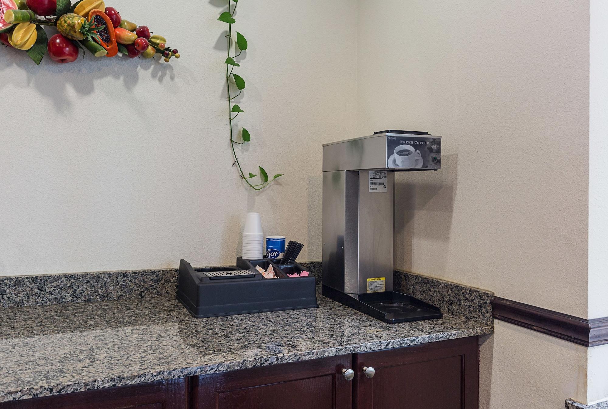 Bar/Salón Budget Inn and Suites