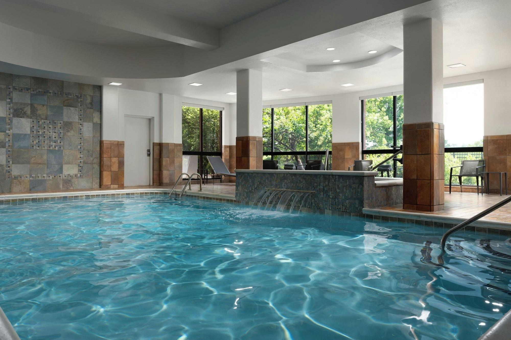 Vista Piscina Courtyard by Marriott Dayton-University of Dayton