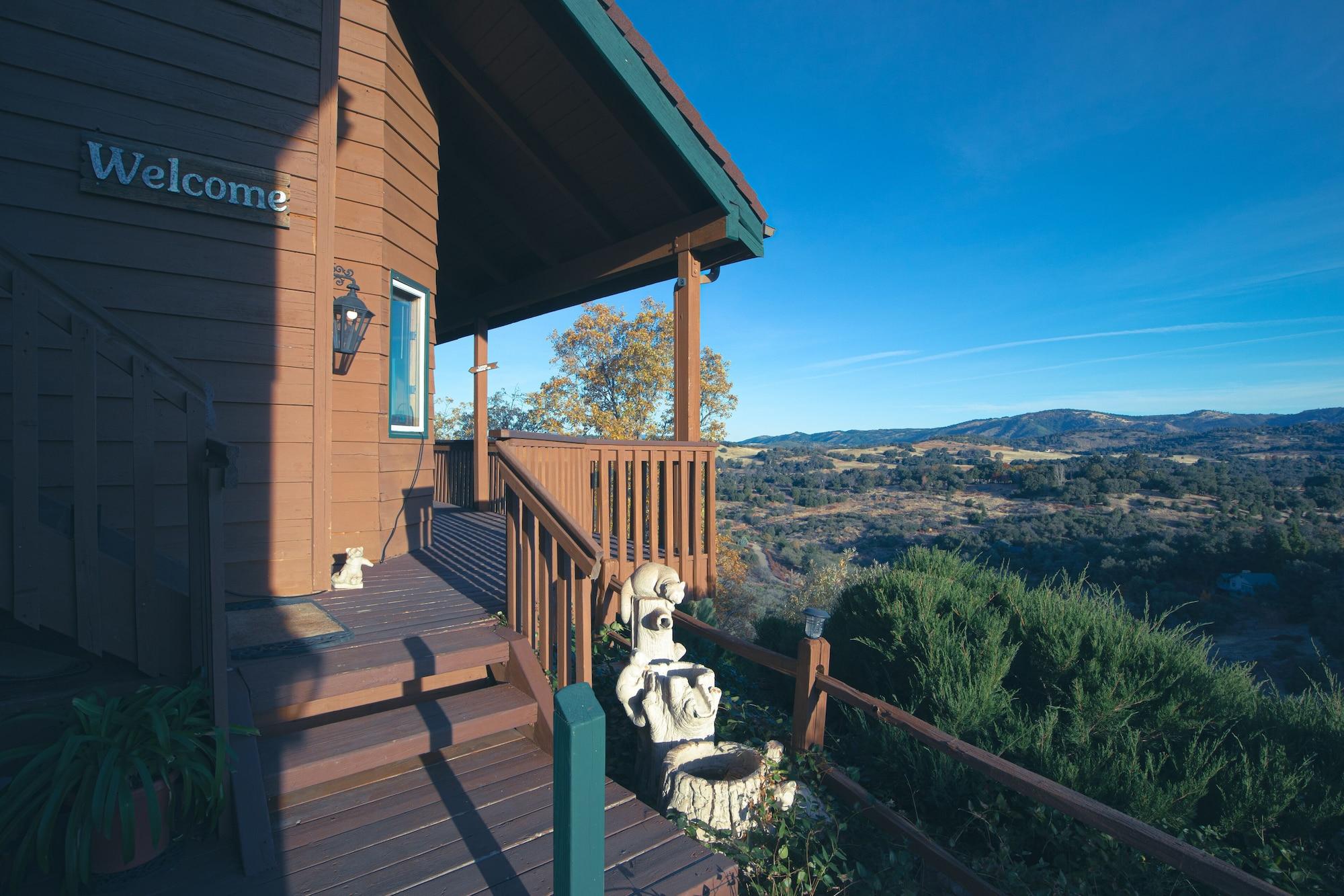 Vista Exterior Tucker Peak Lodge