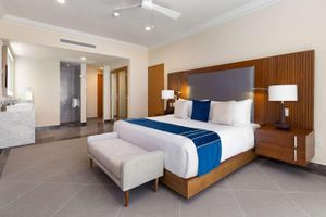 Alquiler Vacacional - Ocean/Pool View 2BR/3BA  at La Valencia Beach Resort & Spa