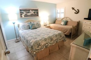 Alquiler Vacacional - Colony Reef 1408, Clean,updated 3BR/2BA Ocean view Condo w/Private WiFi.