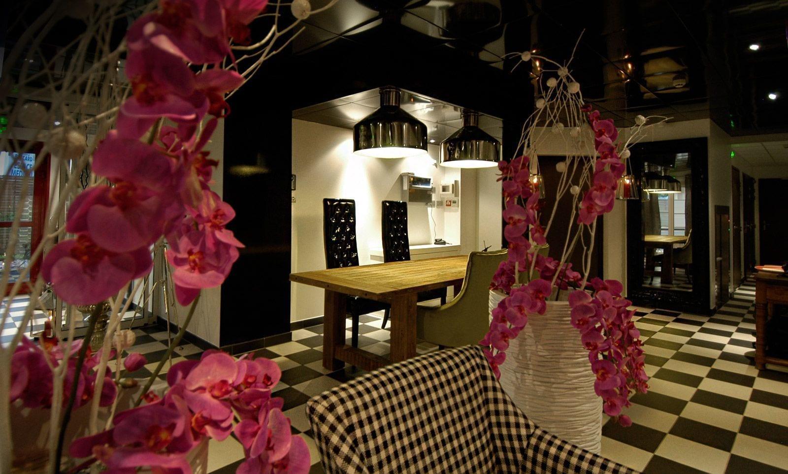 Vista Lobby L' Auberge de Maison Rouge