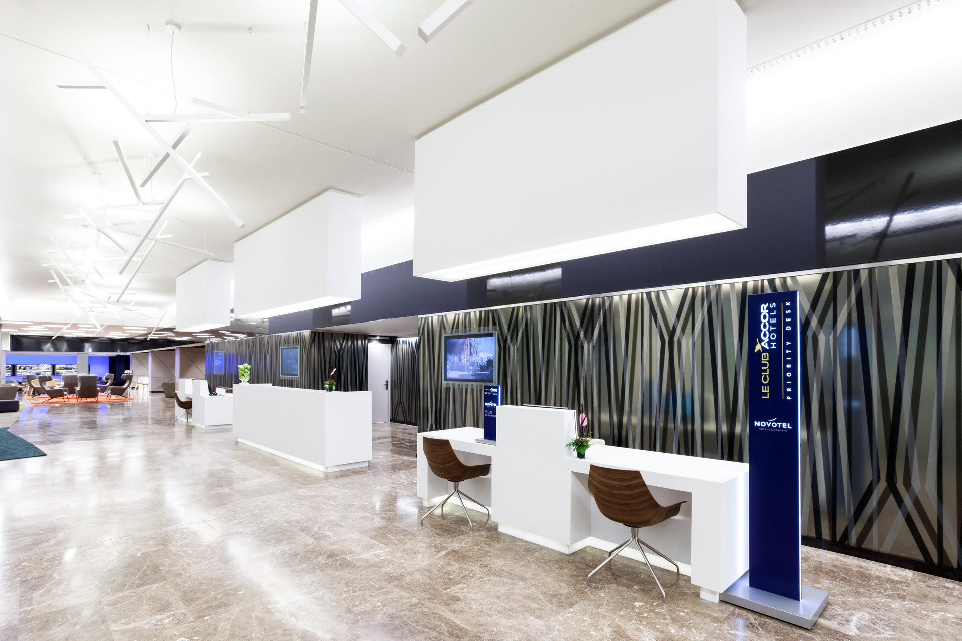 Vista Lobby Novotel Madrid Center