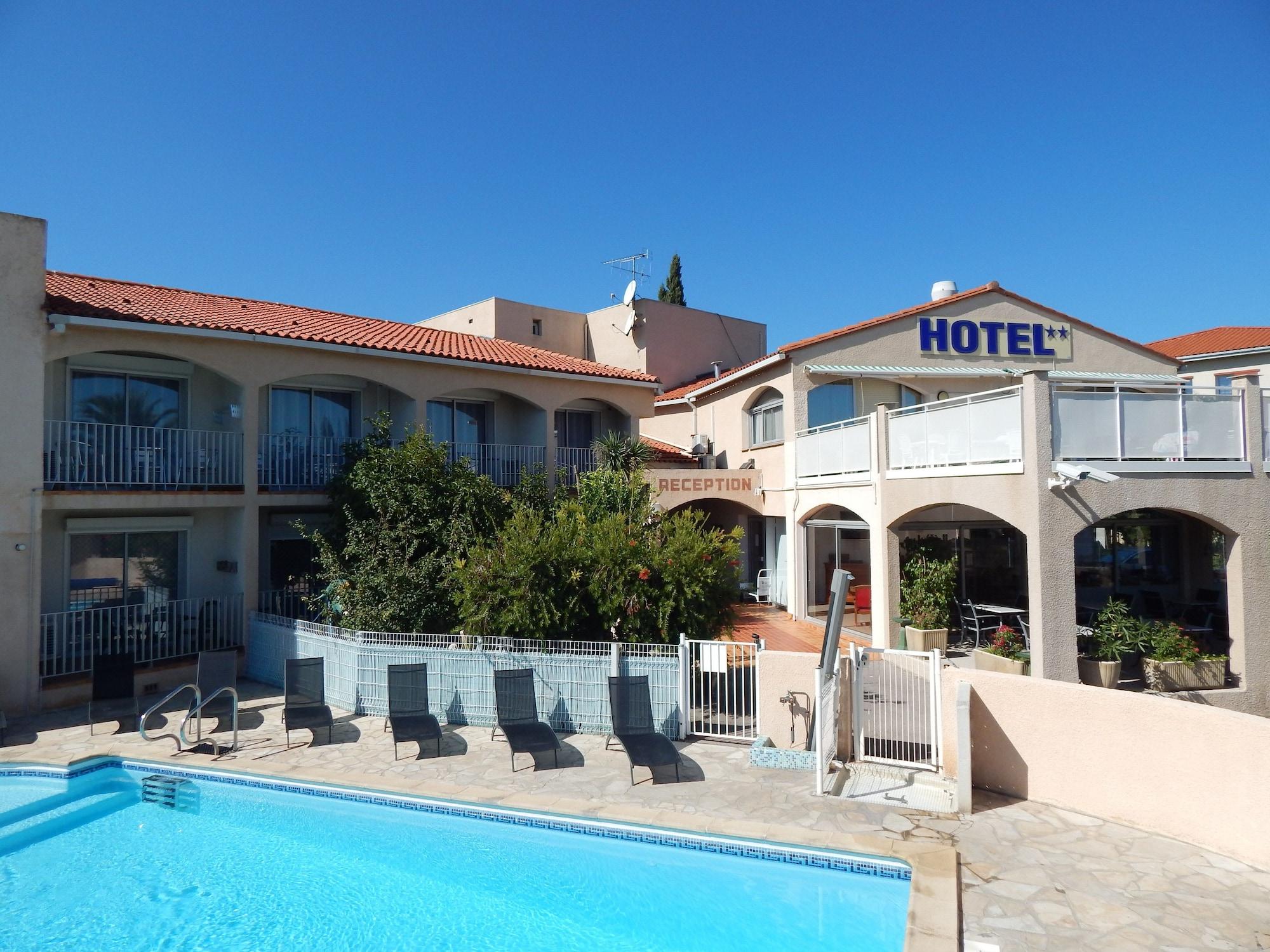 Varios Acapella Hôtel & Appartements