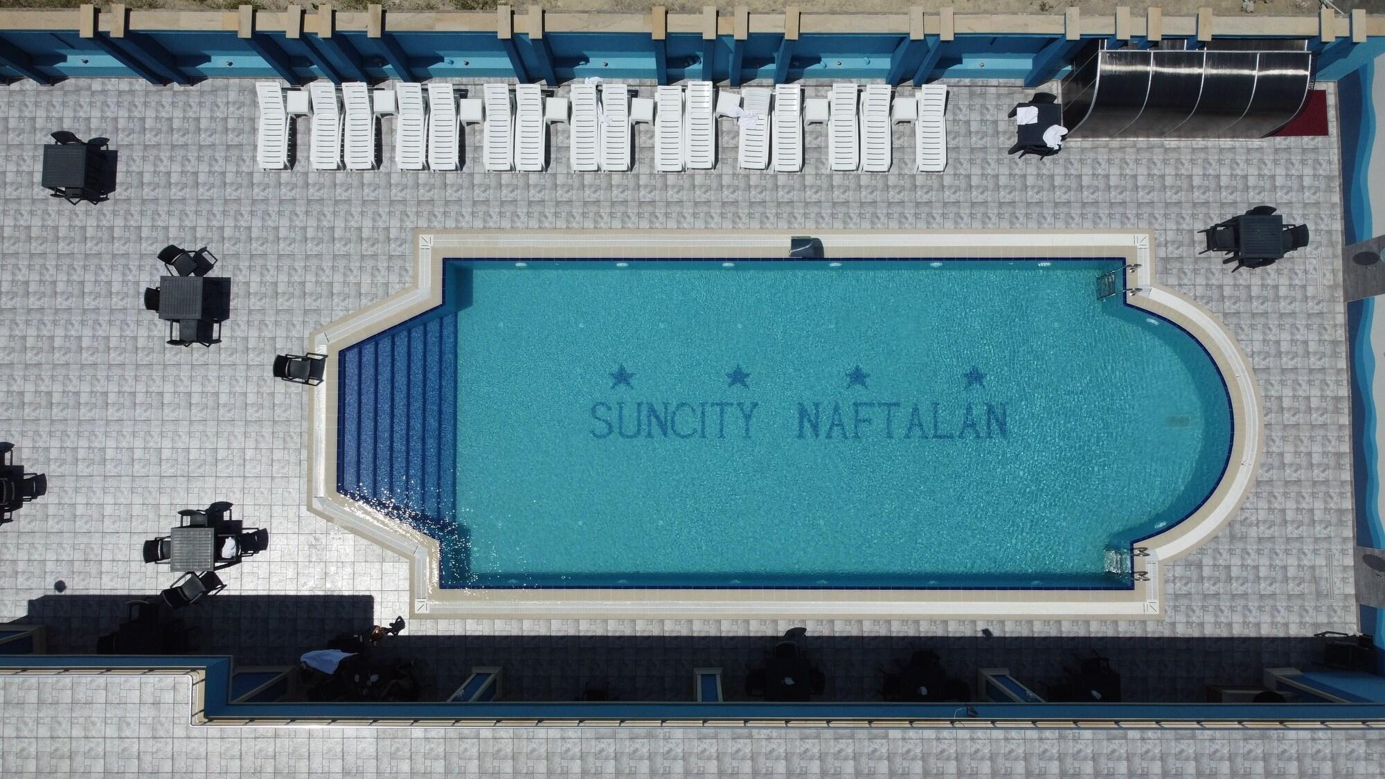 Vista Piscina Sun City Hotel & Spa Naftalan