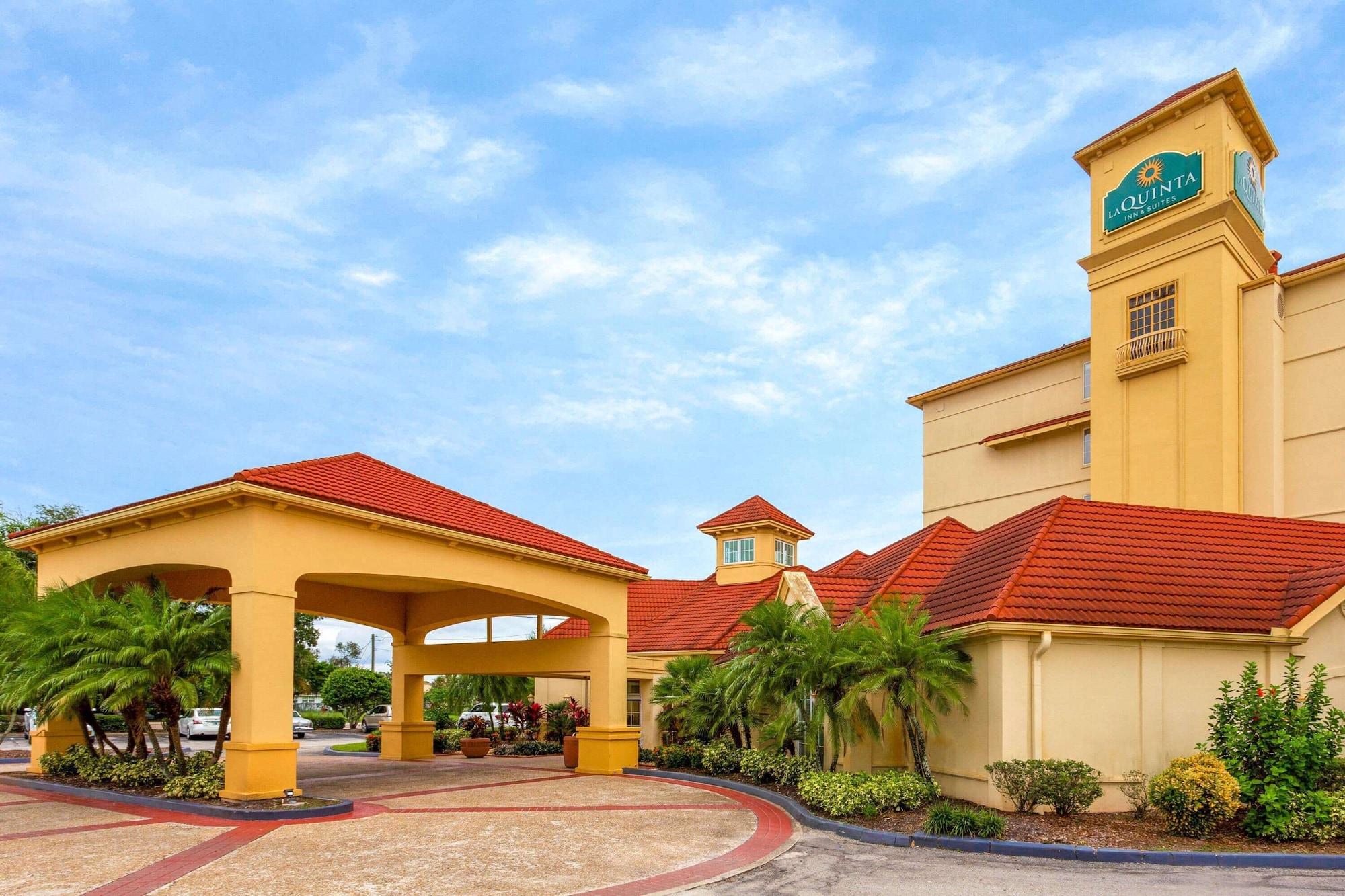 Vista Exterior La Quinta Inn & Suites by Wyndham Lakeland West