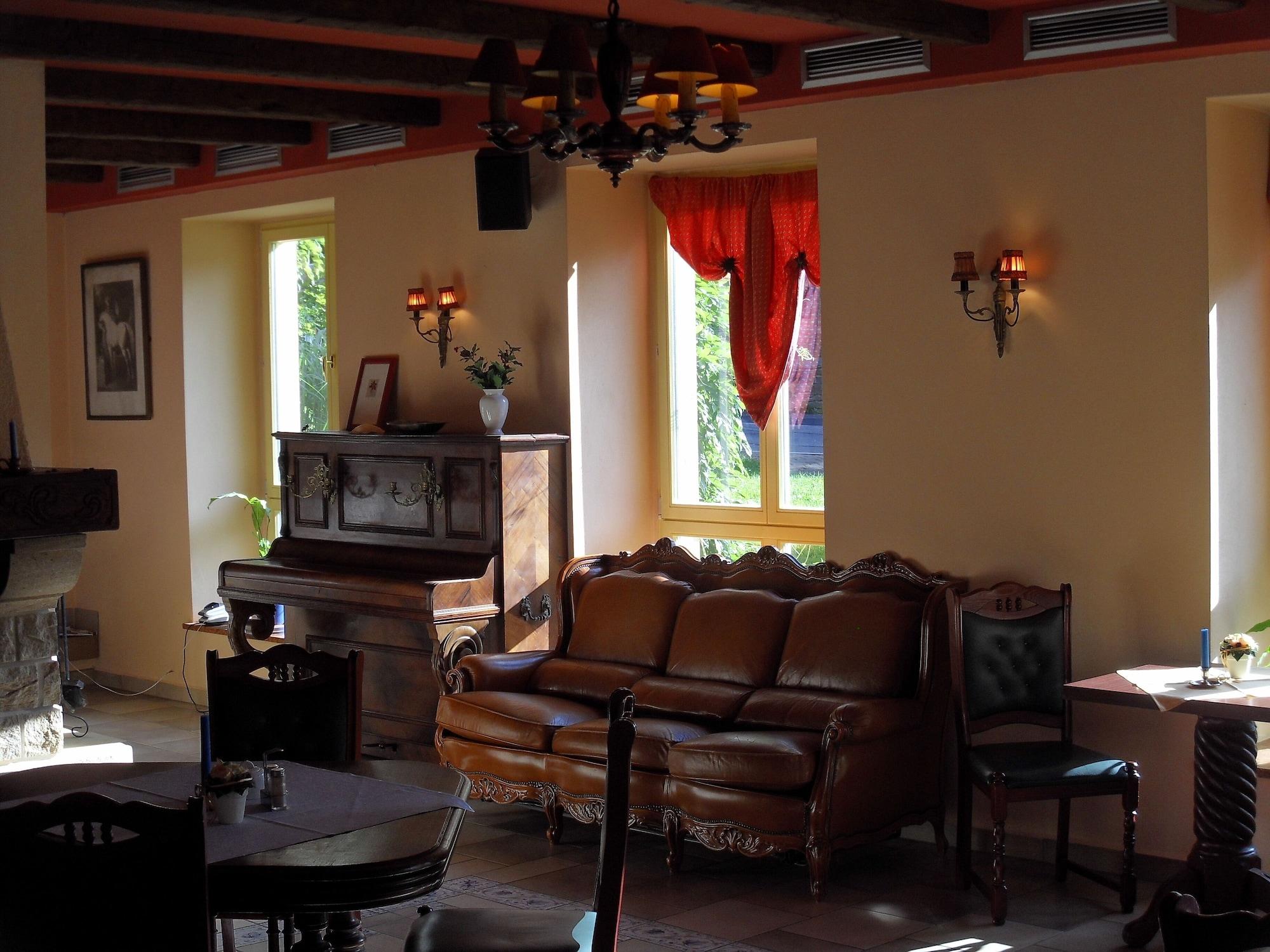 Vista Lobby Hotel Auberge Mistral