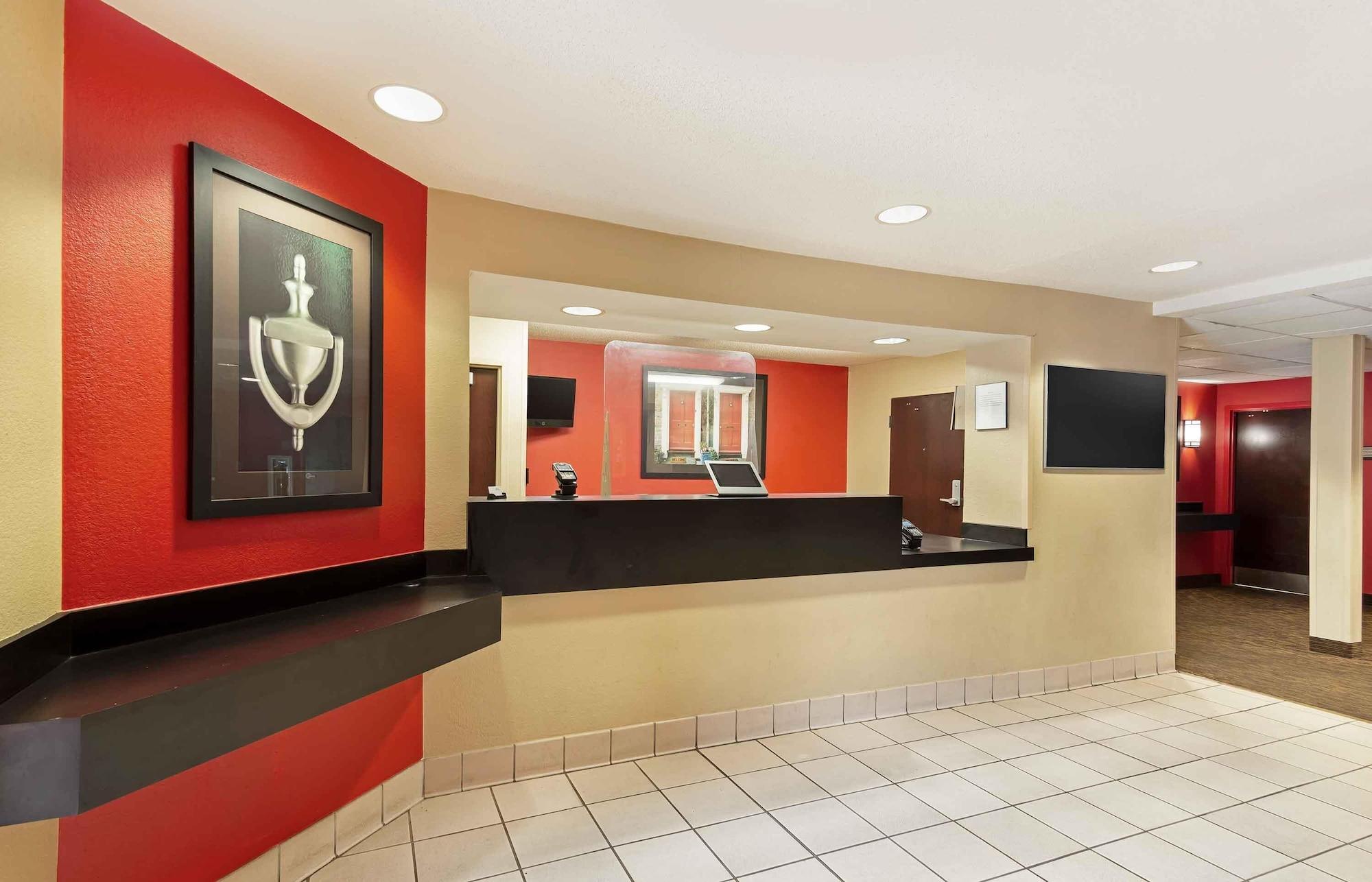 Vista Lobby Extended Stay America Select Suites - Atlanta - Duluth