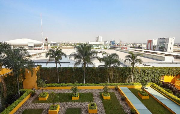 Courtyard by Marriott Leon at the Poliforum