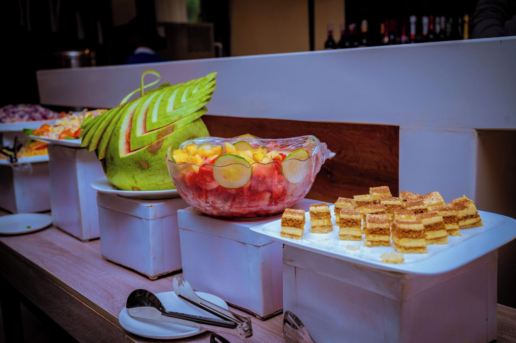 Restaurant Ikogosi Warm Springs Resort and Conference Center