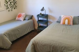 Alquiler Vacacional - Blissfull 4 acre property with river frontage