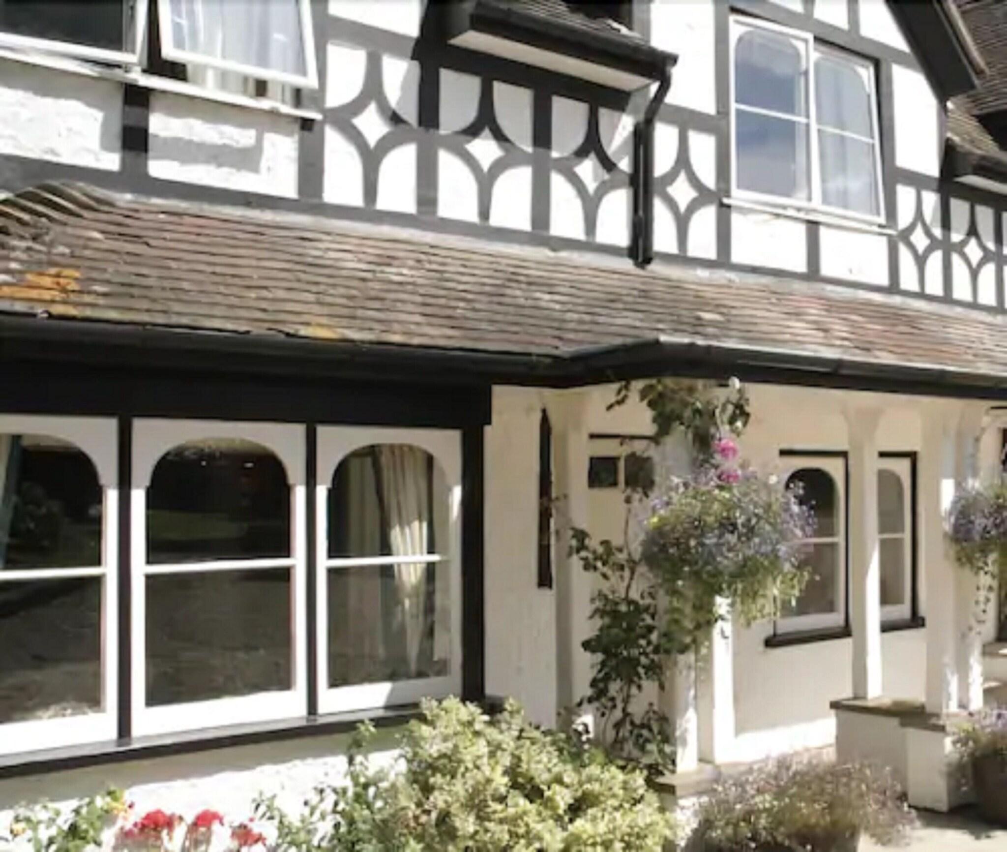 Vista Exterior South Lawn Hotel