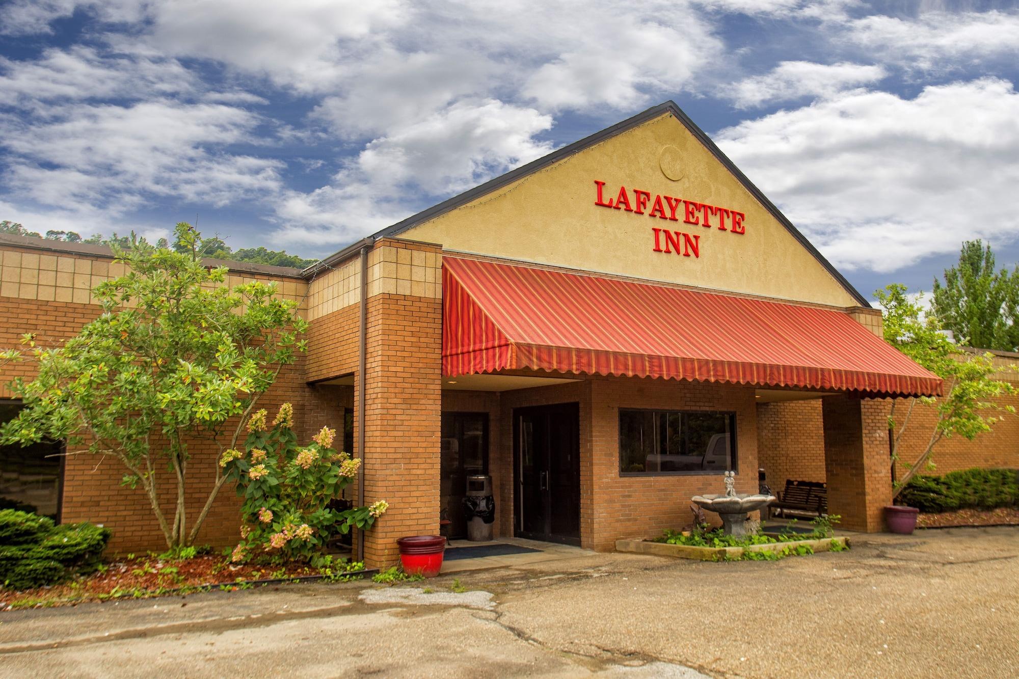 Vista Exterior Lafayette Inn