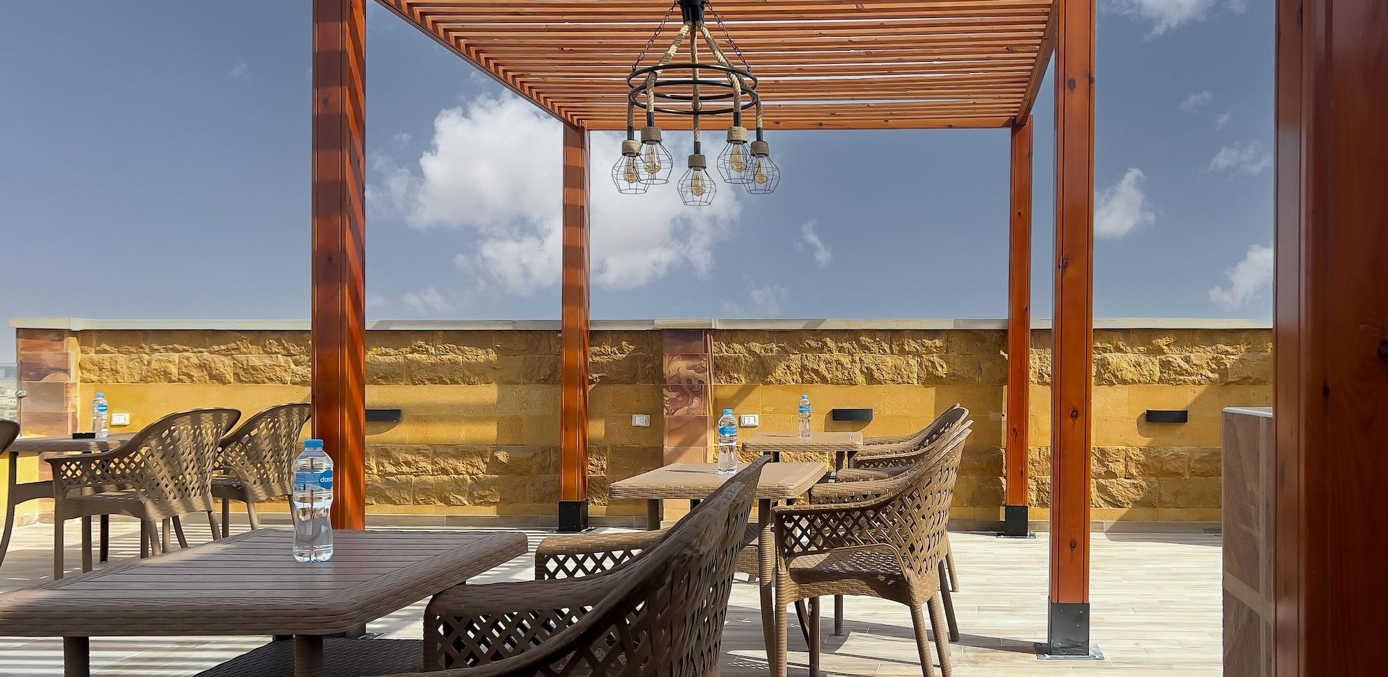 Restaurant Celia Pyramids View inn