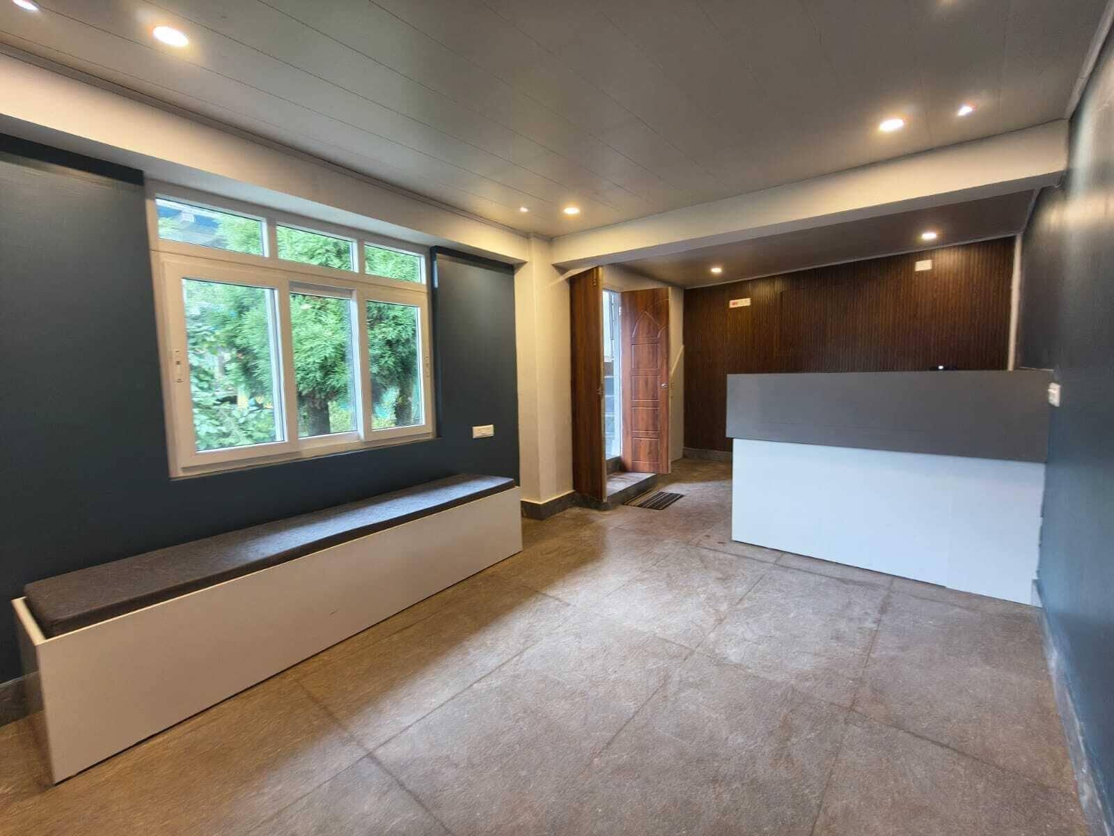 Vista Lobby PINEVIEW ESCAPES