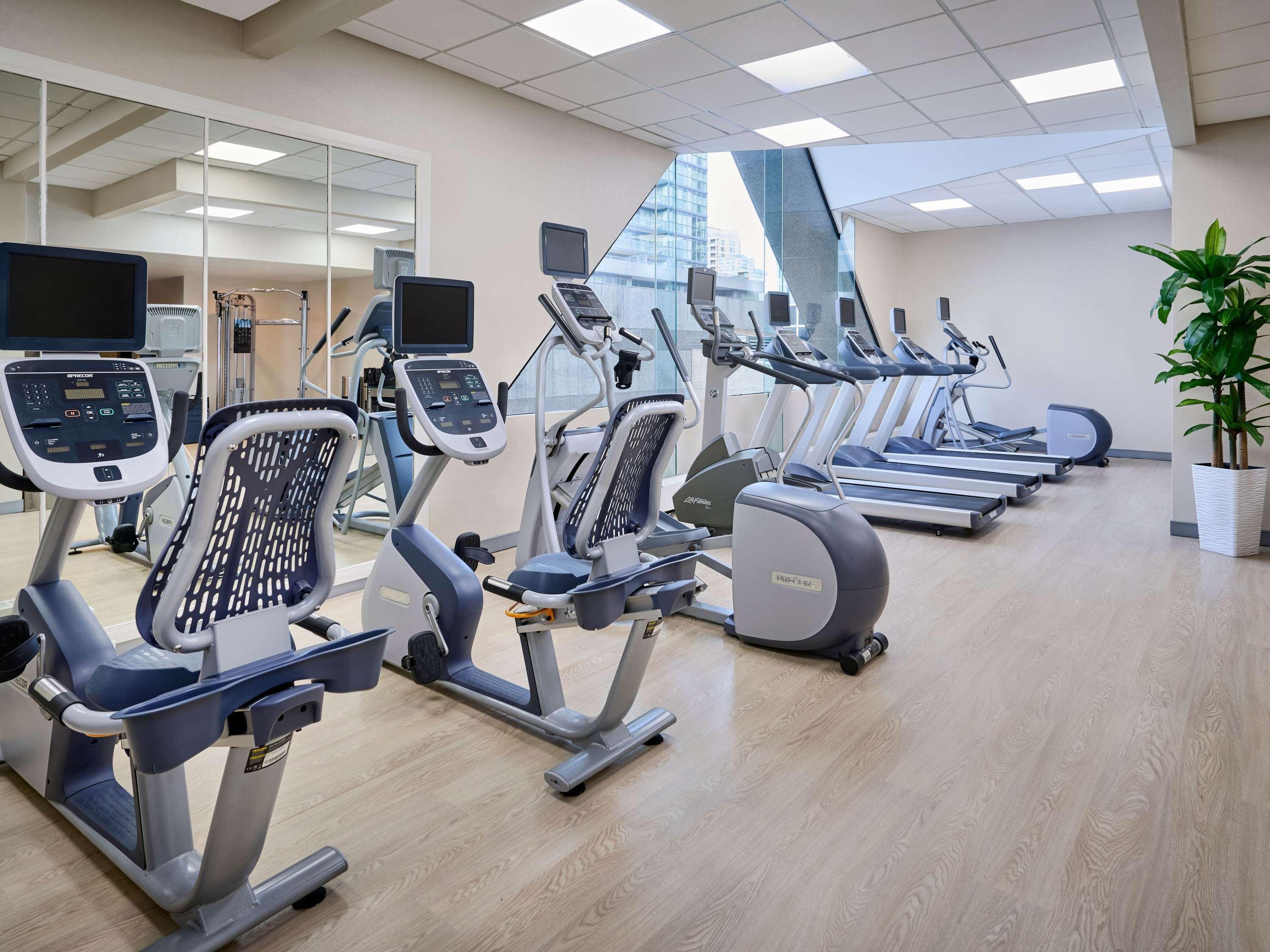 Gimnasio Novotel Toronto North York