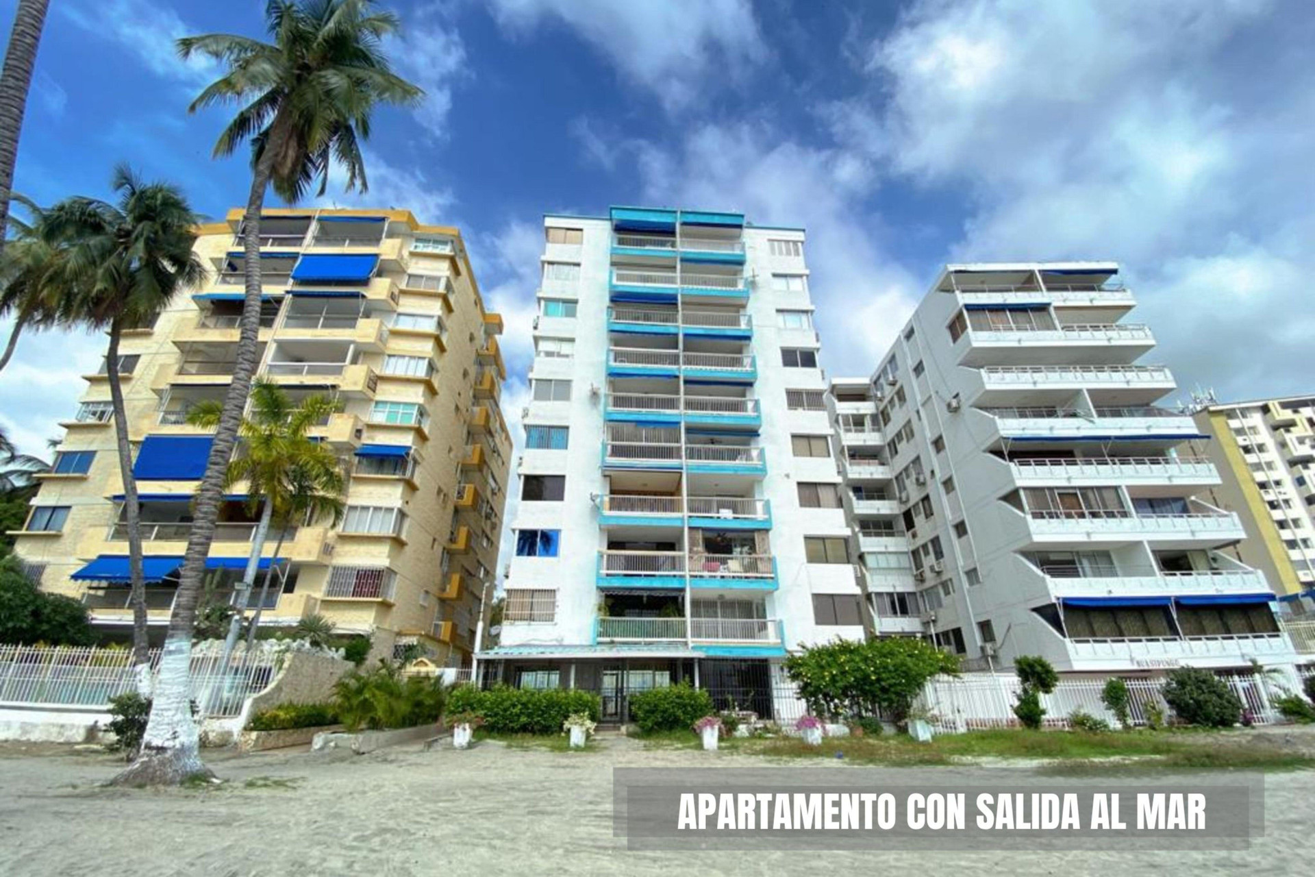 Vista Exterior Apartamento Mendihuaca – Frente al Mar by SOHO