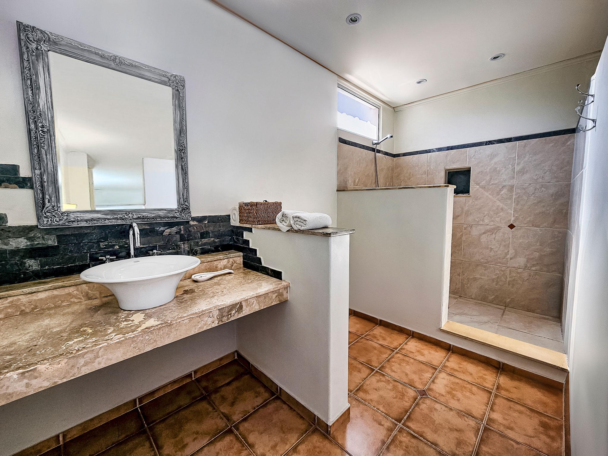 Baño Bo Hotel y Spa Chicoana