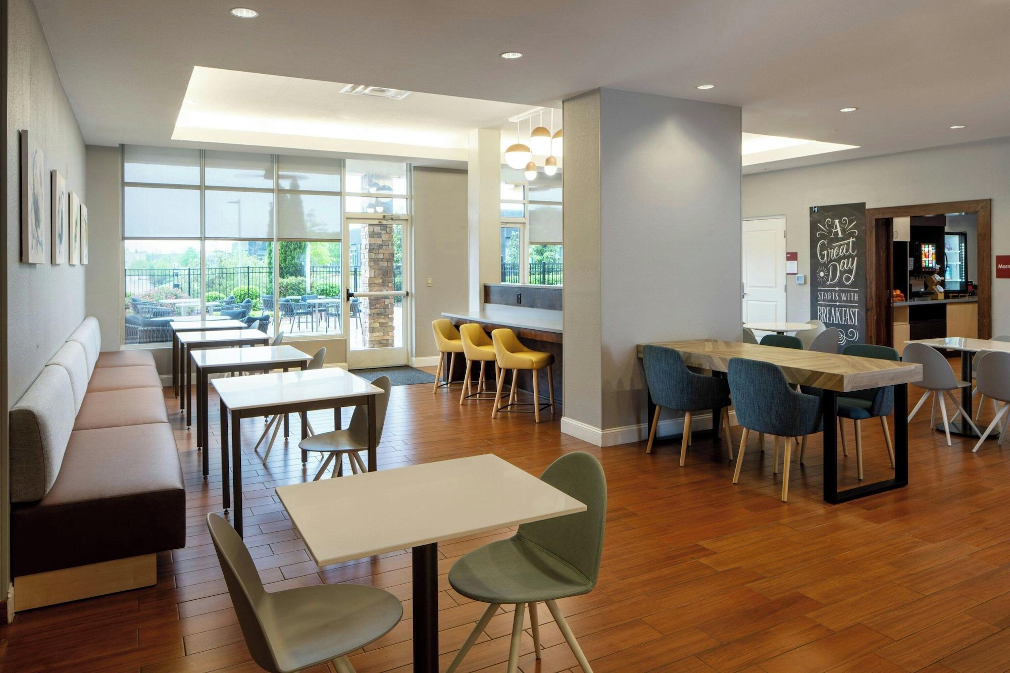 Restaurant TownePlace Suites Huntsville West/Redstone Gateway