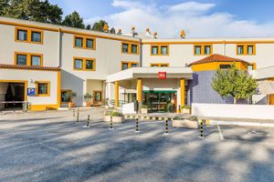 Alojamiento - ibis Évora