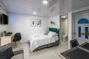 Alquiler Vacacional - Loft with private terrace - 10 mins Airport & Embassy