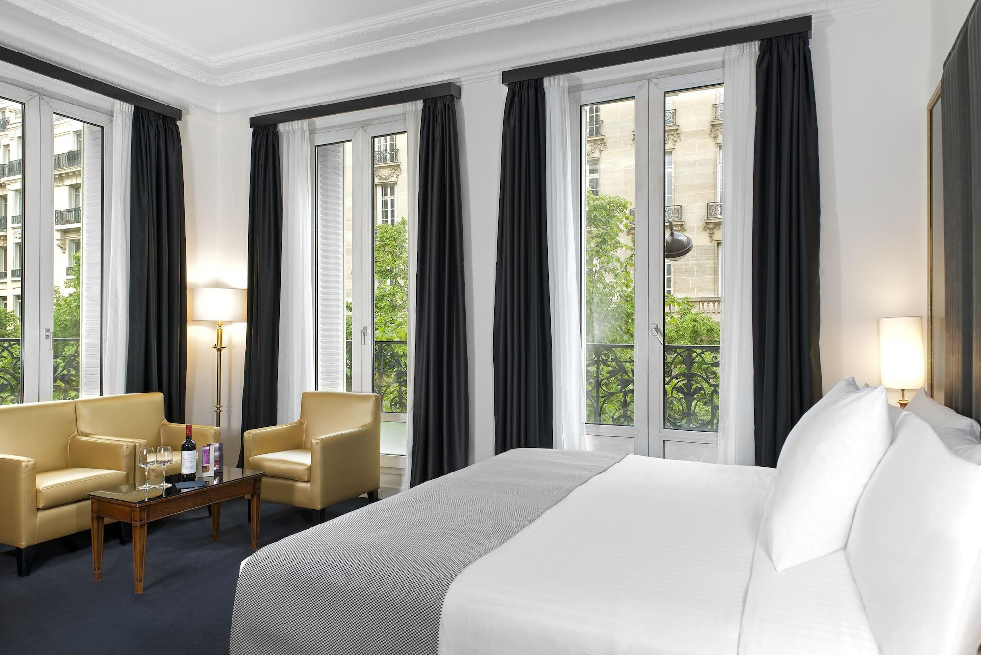 Varios Melia Paris Champs-Elysées