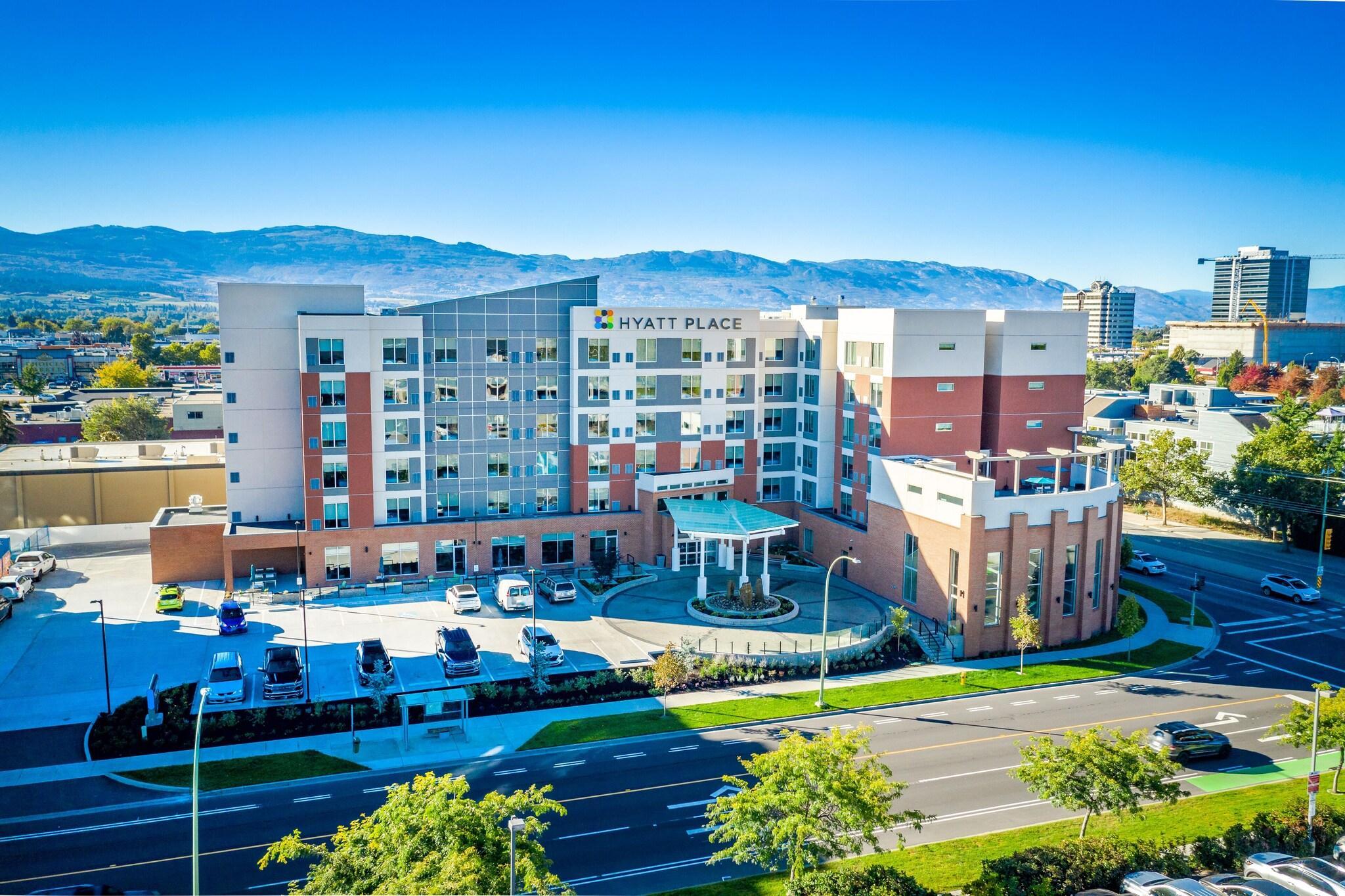 Vista Exterior Hyatt Place Kelowna