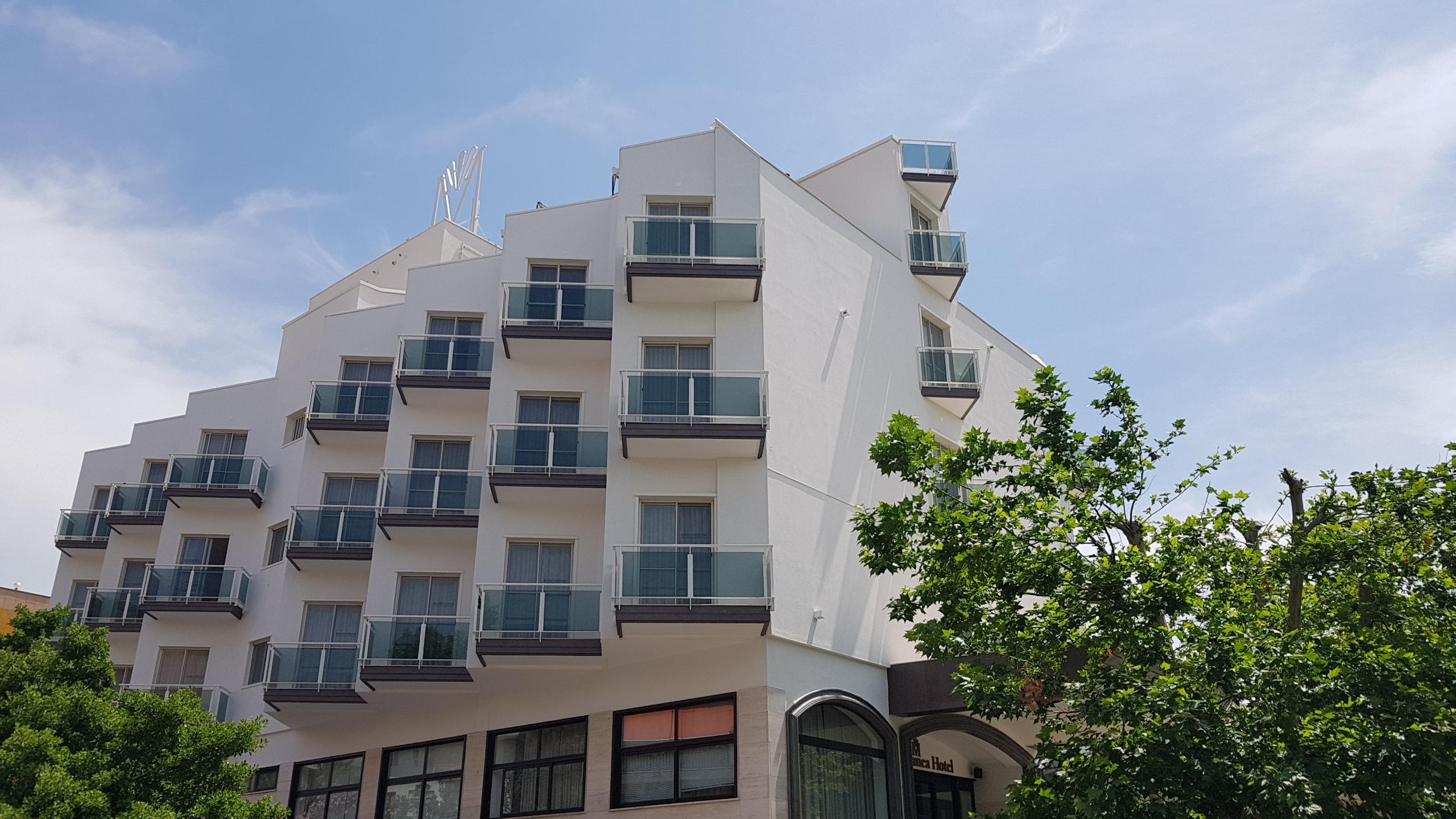Varios Mediterranea Hotel & Convention Center