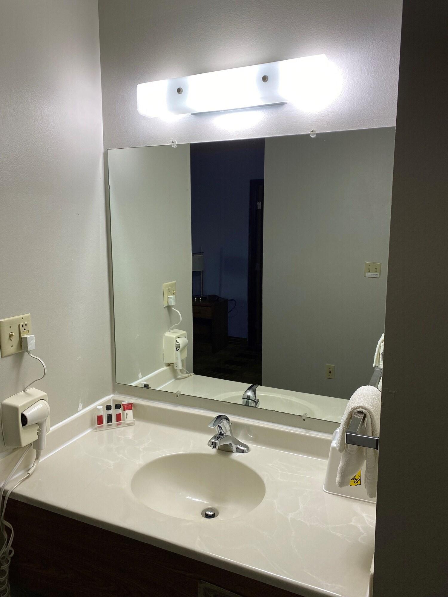 Equipamiento de Habitación Super 8 by Wyndham Toledo