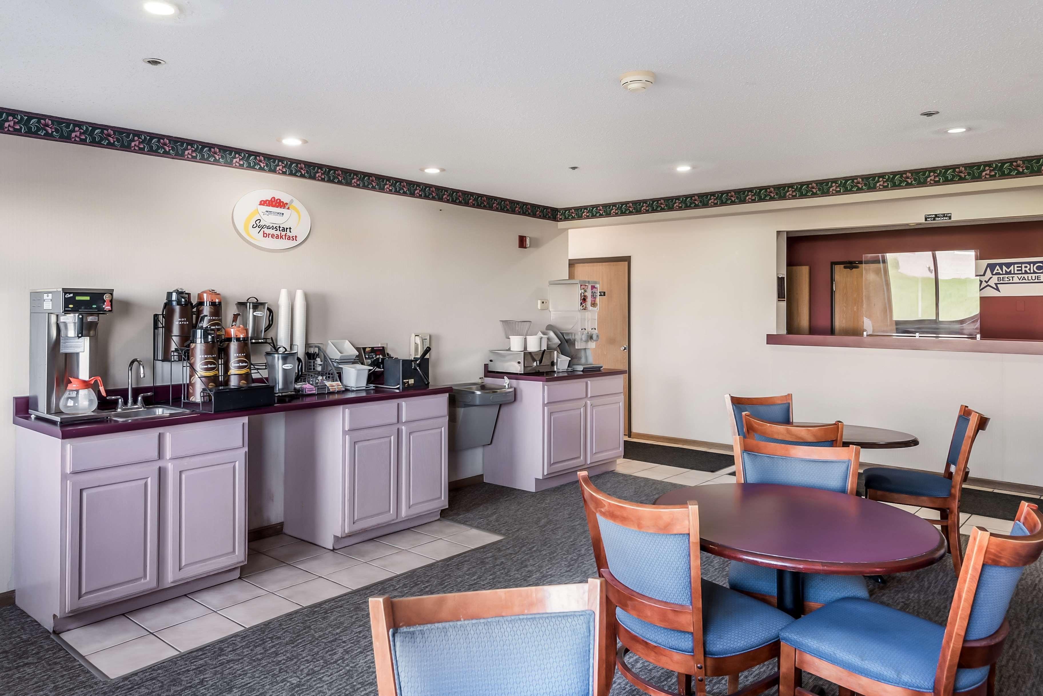 Restaurant Americas Best Value Inn Wenona