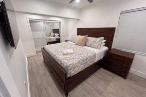 Alquiler Vacacional - Luxury Oasis -Heated Pool Jacuzzi-Outdoor Kitchen next to Coral Gables